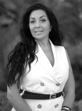 Anahita Fromorient Real Estate Agent - Marbella estate Group